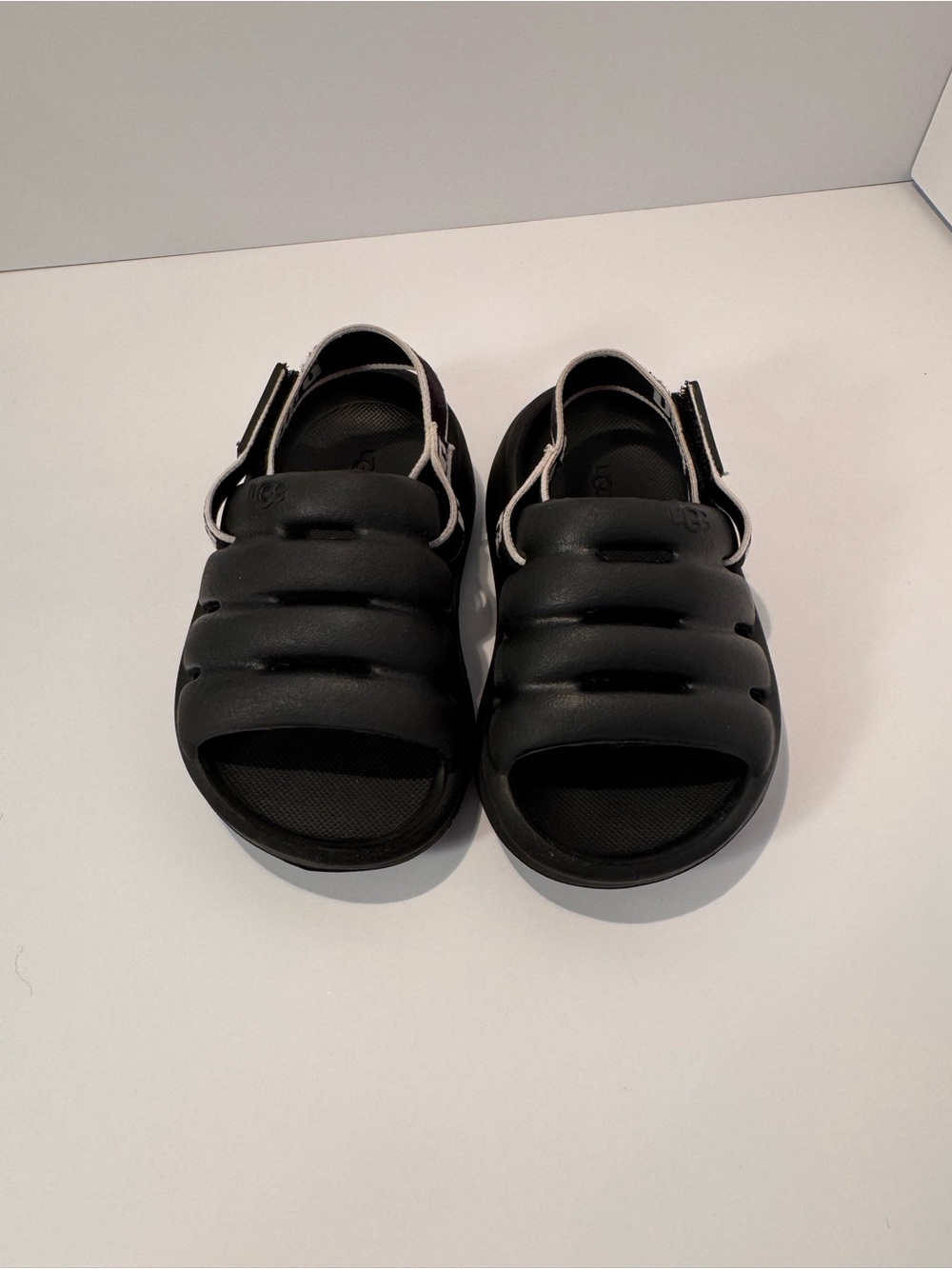 UGG Toddler Sandals Black Adjustable Slingback | Approx. Size 7 Toddler